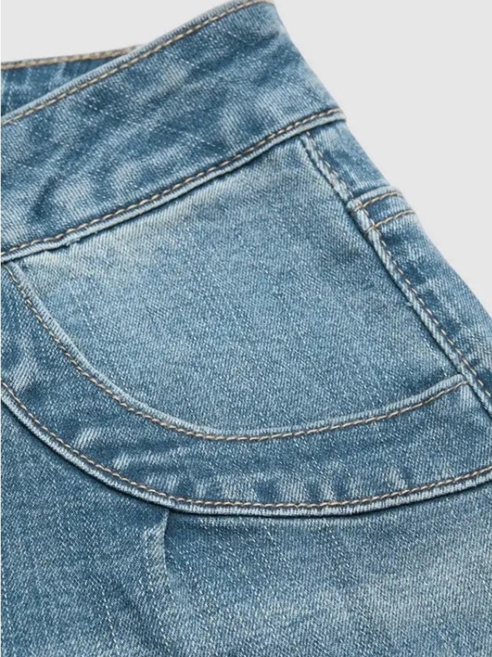 Flamingals Wash Pleated Mid Rise Capri Tapered Jeans - Picture 8 of 14